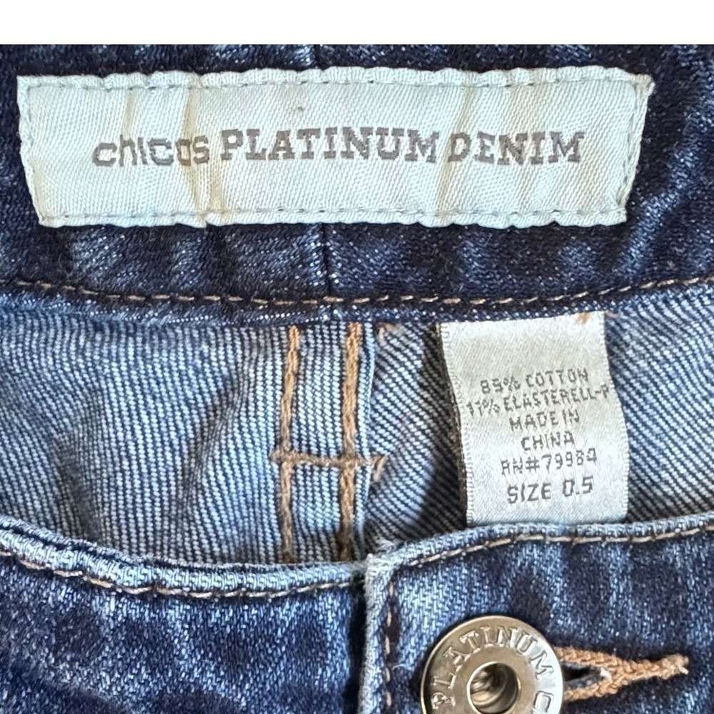 Chicos Platinum Denim Jeans Blue Cropped Stretch Classic Casual 0.5
